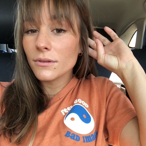 Meet your Posher, Hillary - Picture 5 of 8